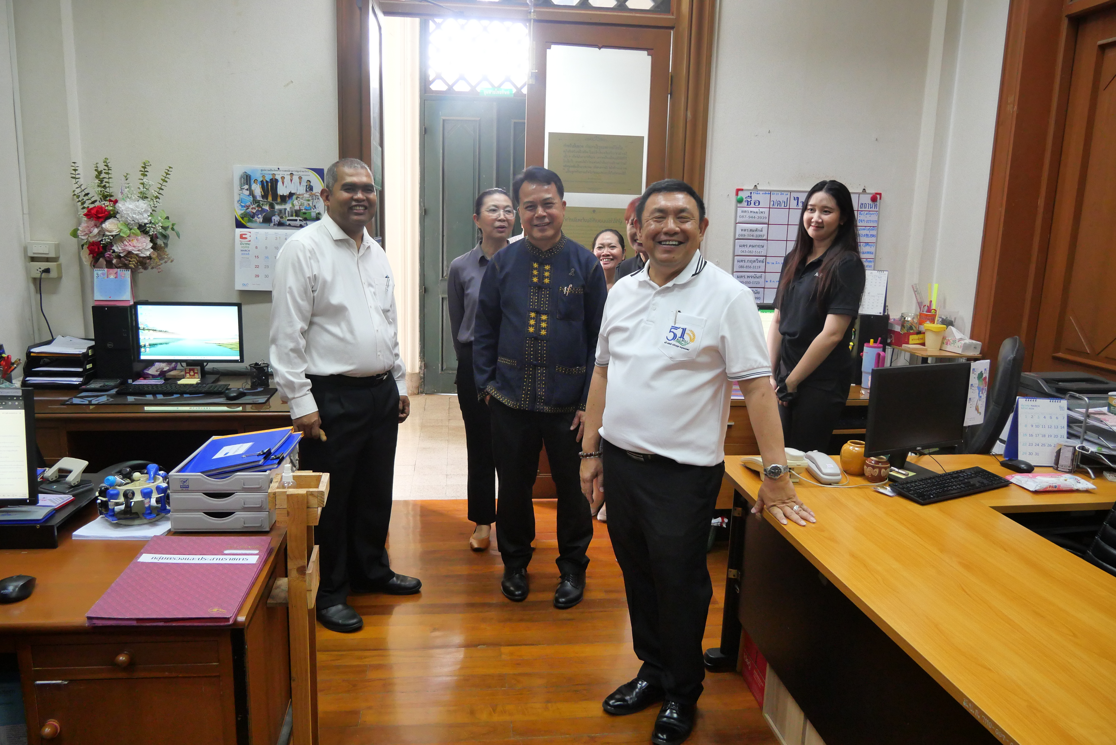 title - เลขาธิการ ส.ป.ก. ตรวจเยี่ยมบุคลากร ส.ป.ก. ถนนราชดำเนินนอก